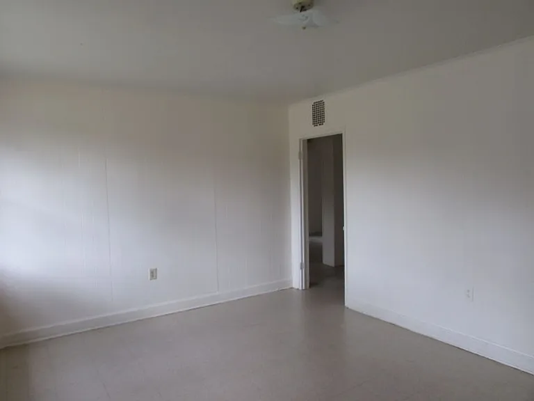 135 Highland Ave #A-B — Photo 2