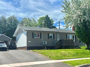 49 Beechwood Ave, Moncton, NB E1A 5P7