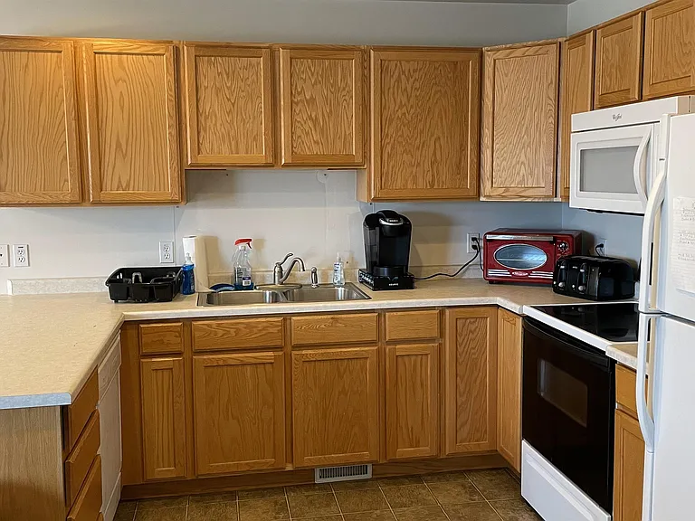1262 S 1410 E — Photo 7