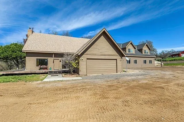 14788 Blue Oak Ln photo 1