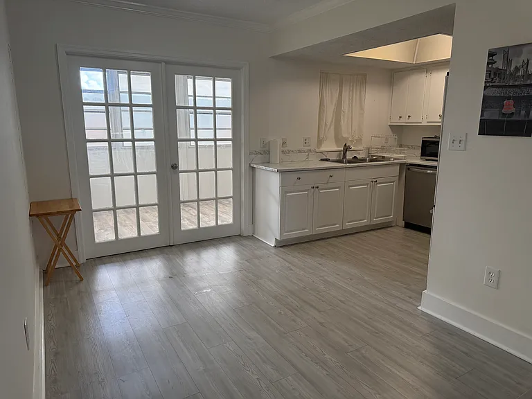 1458 Tamiami Trl #T7 — Photo 32