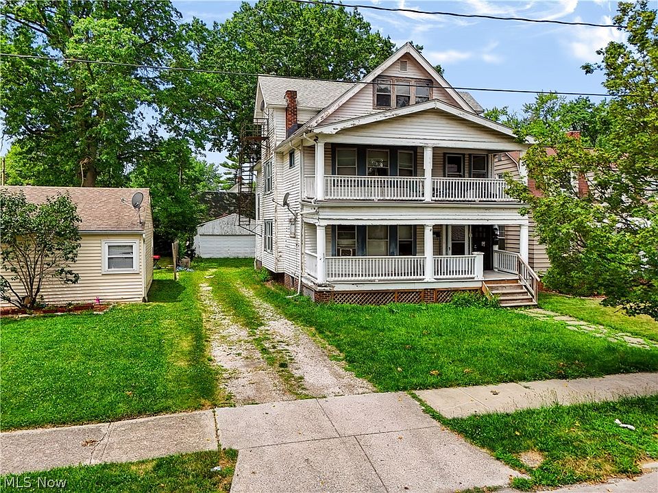 1st image of 1382 E 188th St