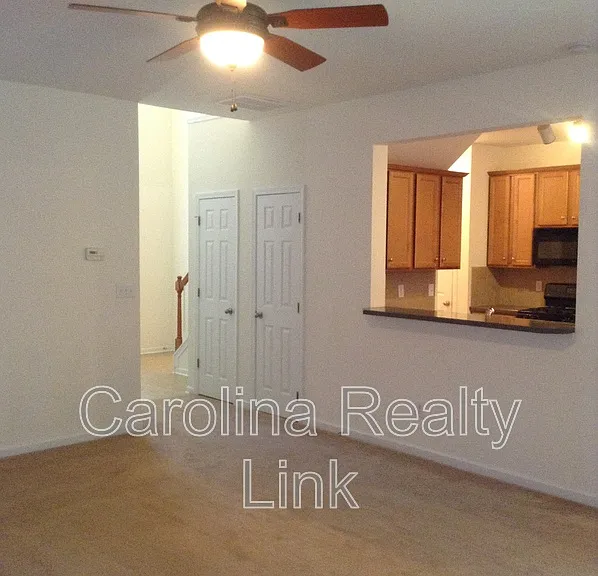 7228 Handon Ln — Photo 10