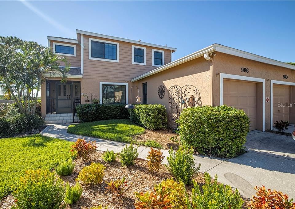 1st image of 986 San Carlos Ct NE