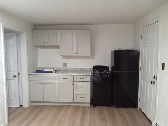 4th image of 9 Wachusett St