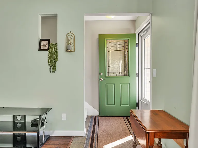 107 Beckley St — Photo 9