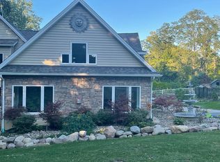 1692 S Creek Rd, Derby, NY 14047