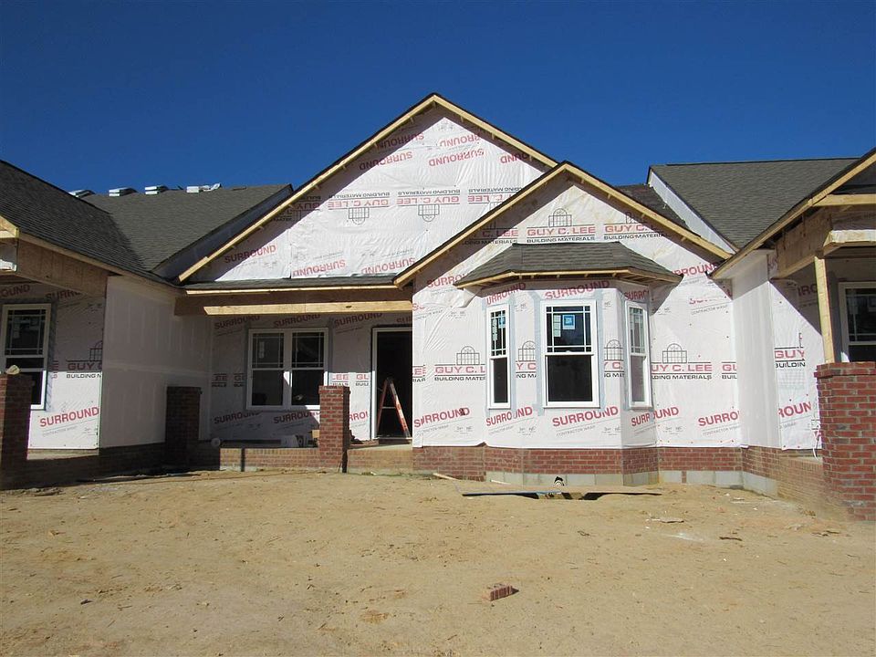 2nd image of 185 E Moss Creek Dr
