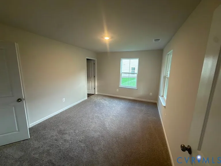 8760 Whitman Dr — Photo 15