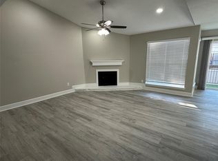 9707 Richmond Ave APT 74, Houston, TX 77042