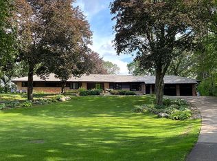 2448 Byrnes Rd, Minnetonka, MN 55305