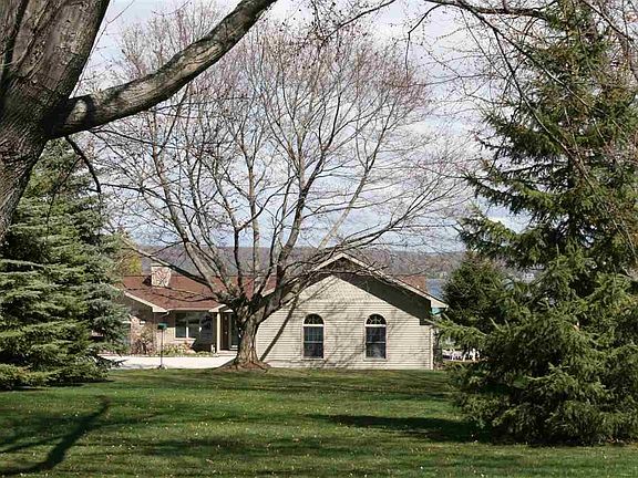 4th image of 2725 NW Torch Lake Dr