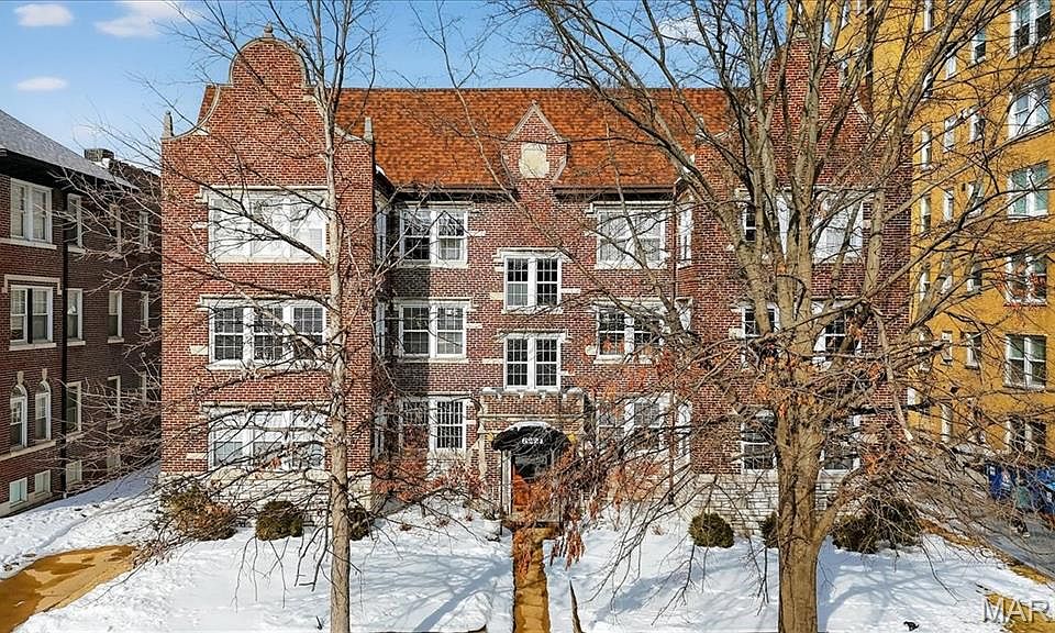 1st image of 6221 Northwood Ave APT 2W