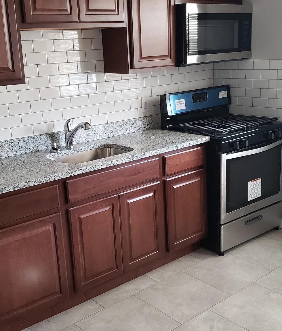 1 bed, 750 sqft, $895 — Photo 3