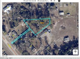 690 E Chatham St, Newport, NC 28570