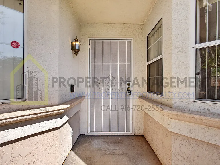 8072 Bothwell Dr — Photo 5