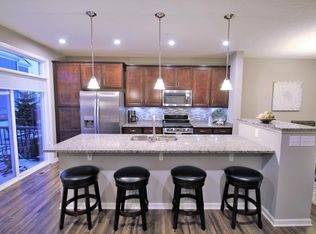 8164 Evergreen Ln N, Maple Grove, MN 55369