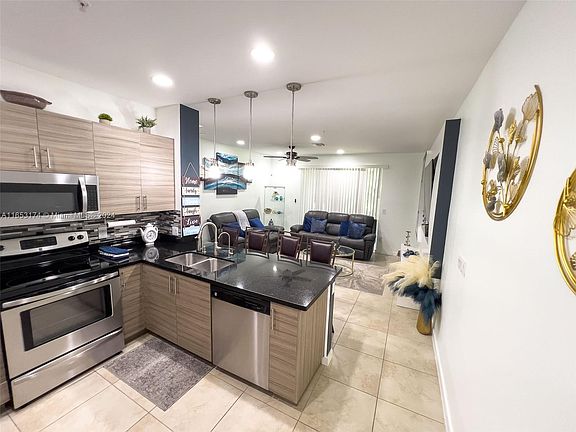 4th image of 2664 SW 81st Ter #2684