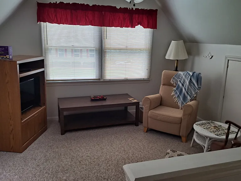 166 Abby Ln — Photo 6