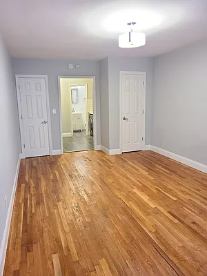 Rented by REAL New York | media 9