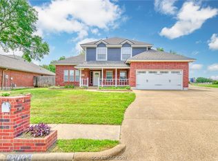 2300 N Pioneer Trl, Bryan, TX 77808