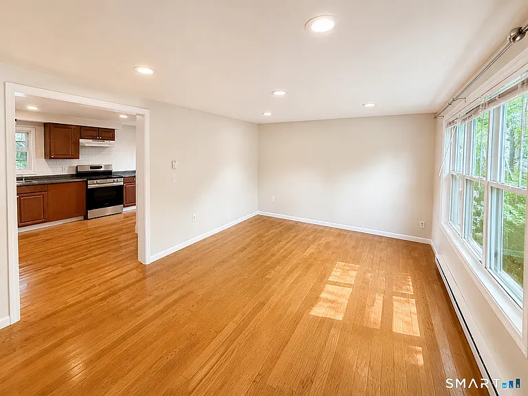 56 Doman Dr — Photo 7
