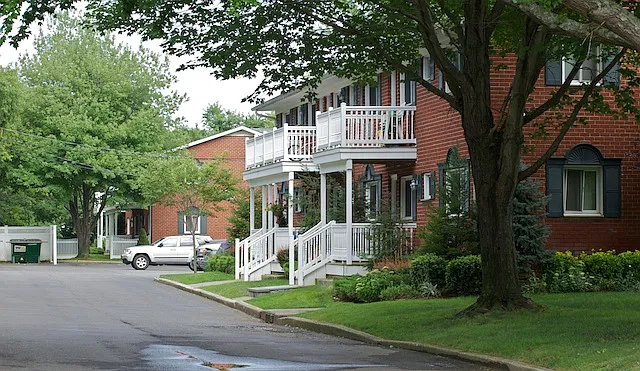 Fairfield Gardens At Port Jefferson — Photo 1