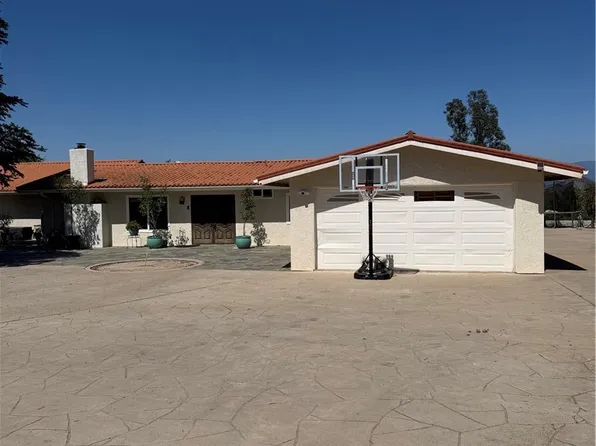 28805 Mountain Meadow Rd, Escondido, CA 92026