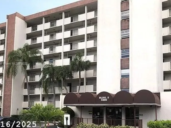 5900 NW 44th St APT 701, Lauderhill, FL 33319