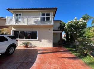 1084 SW 135th Pl, Miami, FL 33184