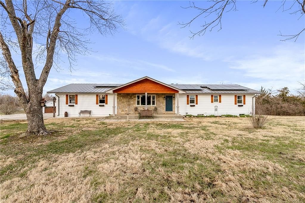 32600 W 359th St, Osawatomie, KS 66064 | Zillow