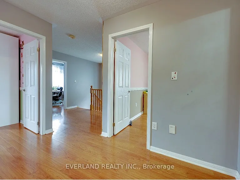 18 Clamerten Rd — Photo 24