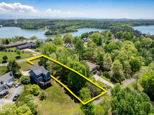 375 Southshore Dr, Greenback, TN 37742