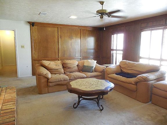 2nd image of 4019 Green Valley Dr