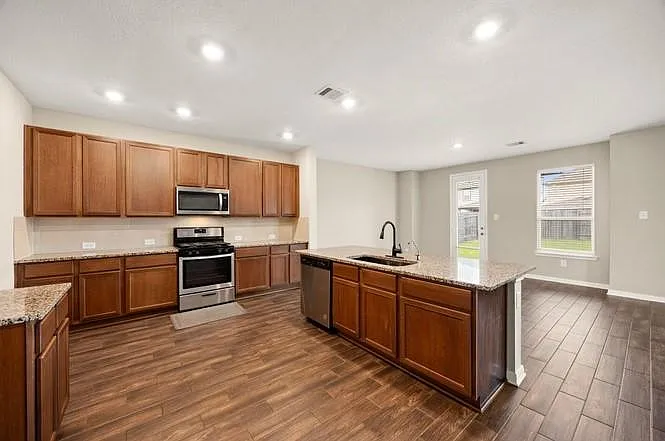 14626 Lofty Cedar Dr — Photo 10