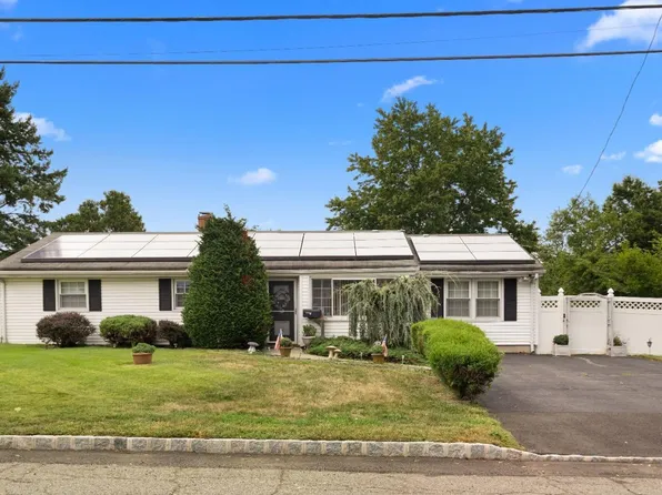 67 Bret St, Piscataway, NJ 08854