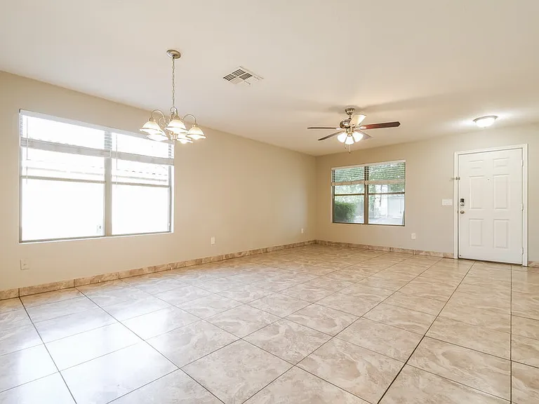 2768 W San Carlos Ln — Photo 5