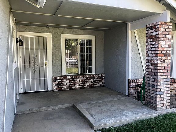 3rd image of 2119 Smokey Ct
