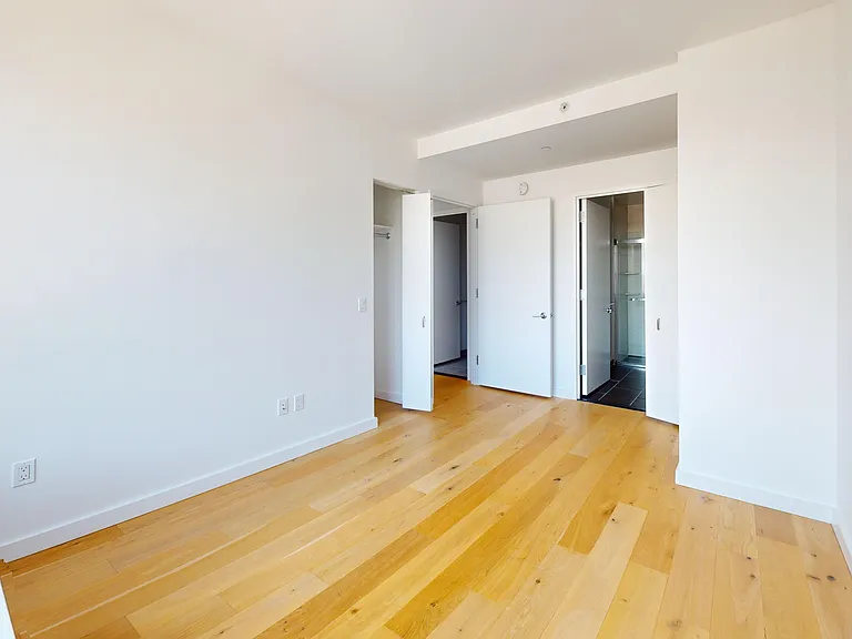 14474 Northern Blvd #7T — Photo 13