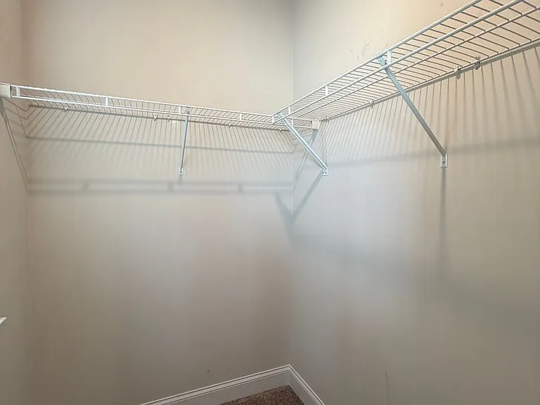 61 N Village Cir — Photo 22
