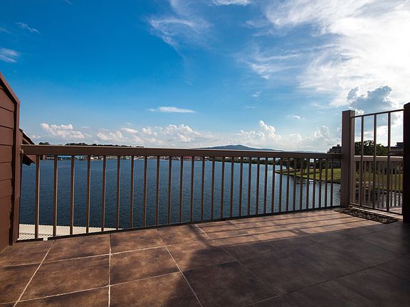 2nd image of 142 Lake Hamilton Dr APT 404