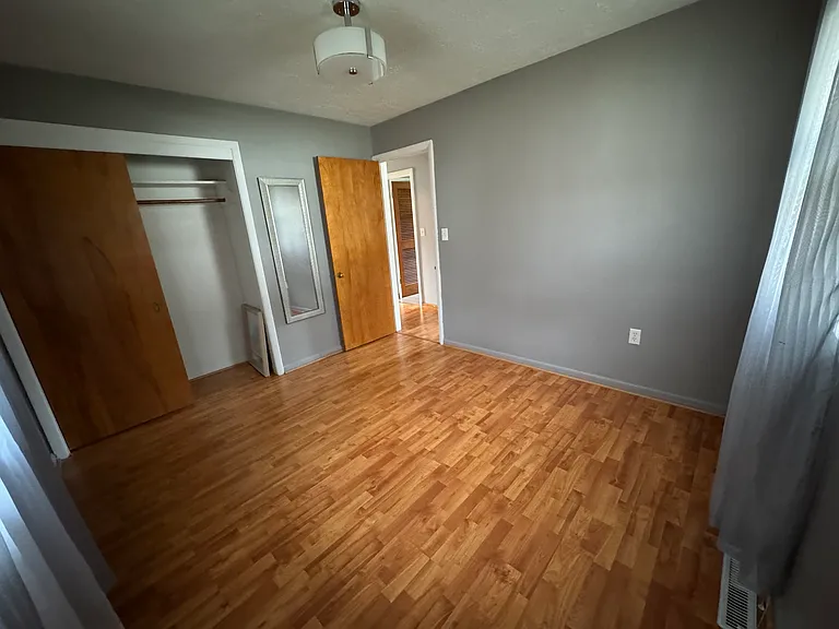 7411 Case Ave — Photo 4