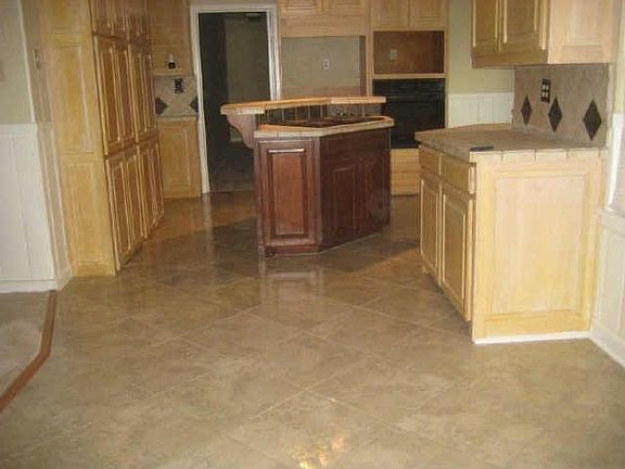 2nd image of 3549 Chaffin Dr