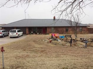10738 N 2420 Rd, Weatherford, OK 73096