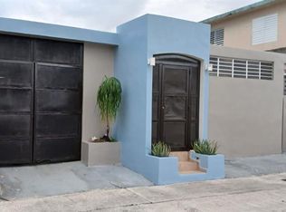 15 SE Reparto Metropolitano Dr #986, San Juan, PR 00921