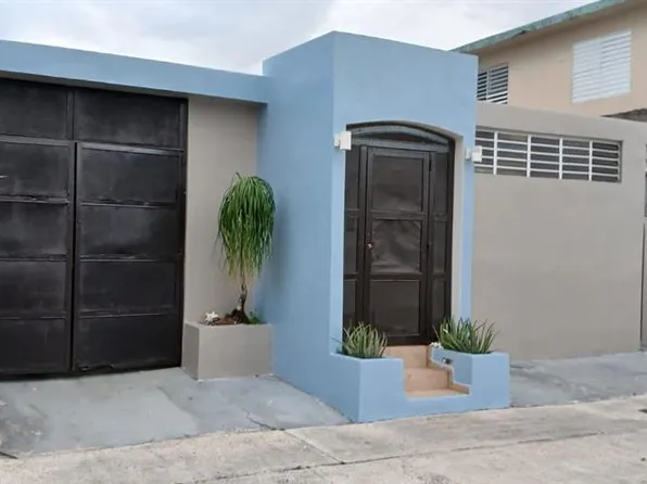 15 SE Reparto Metropolitano Dr #986, San Juan, PR 00921