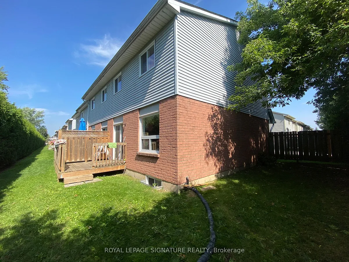 Building Photo - 31 Parkview Dr #32