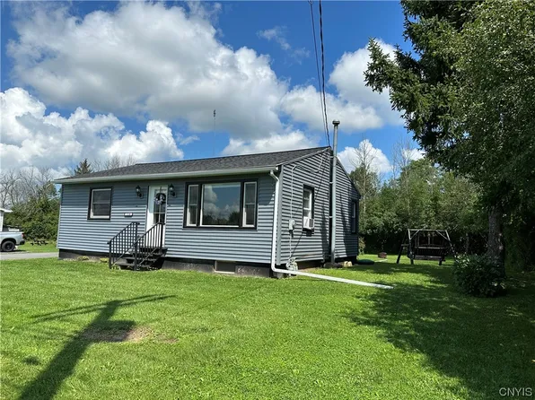 7236 N Division Street Rd, Auburn, NY 13021