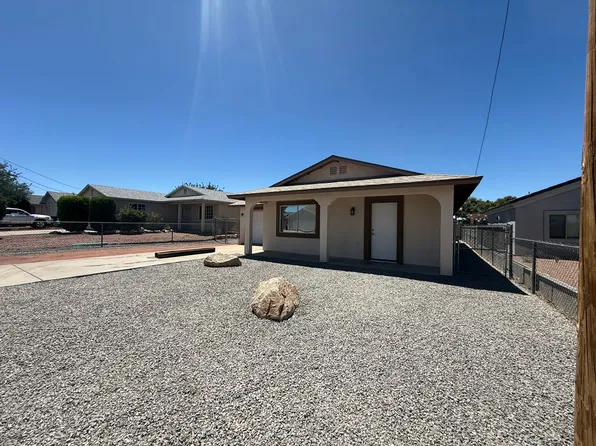 3249 N Lomalai St, Kingman, AZ 86401