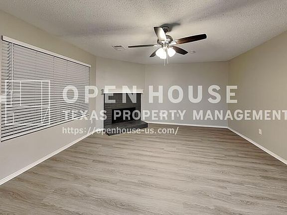 3rd image of 1516 Englewood Dr